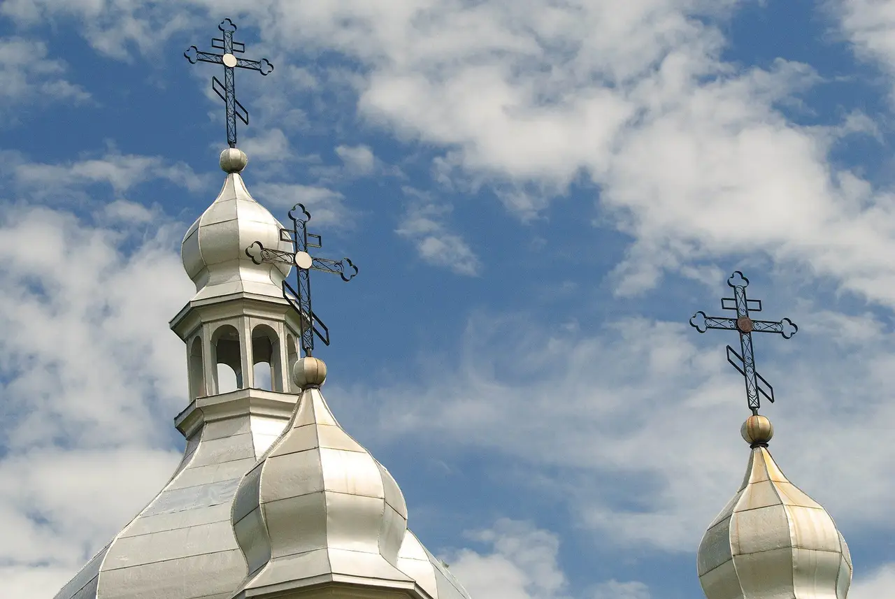 Domes and crosses of St. Elia Ukrainian Orthodox Church, 2012